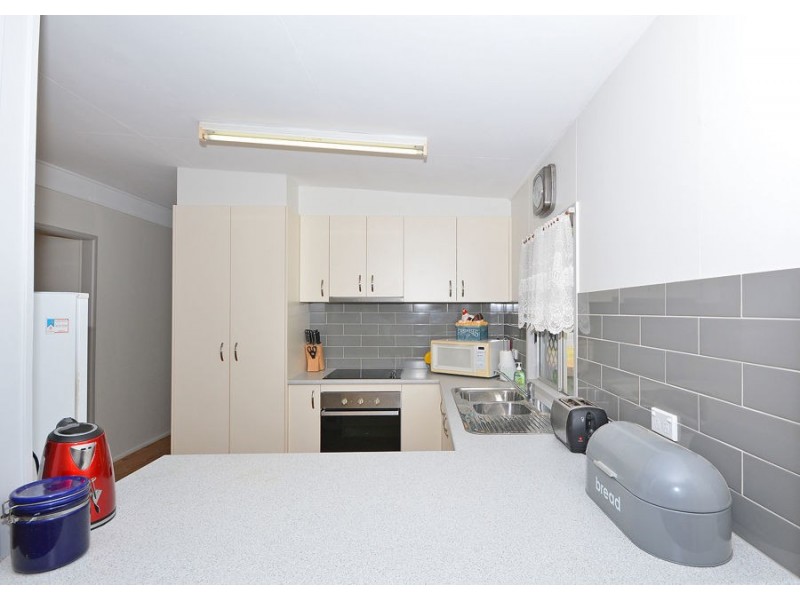 18 Kehlet Street, Point Vernon QLD 4655