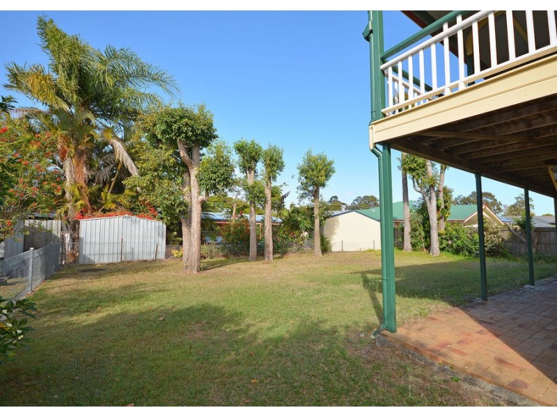 12 Polson Street, Point Vernon QLD 4655