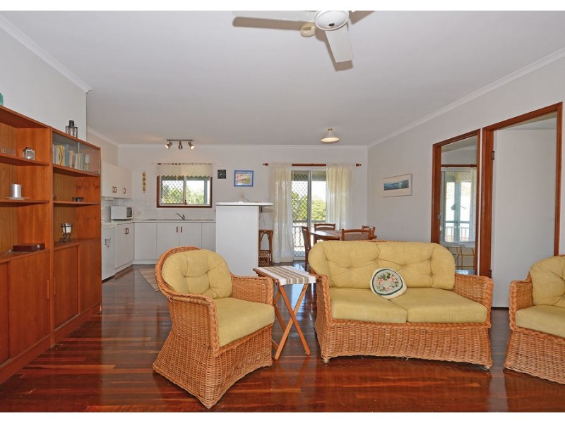 12 Polson Street, Point Vernon QLD 4655