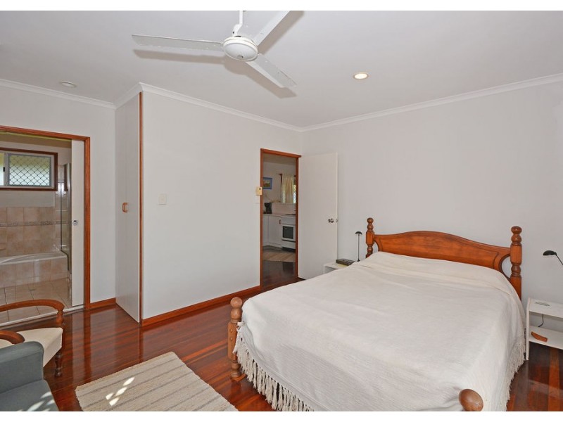 12 Polson Street, Point Vernon QLD 4655