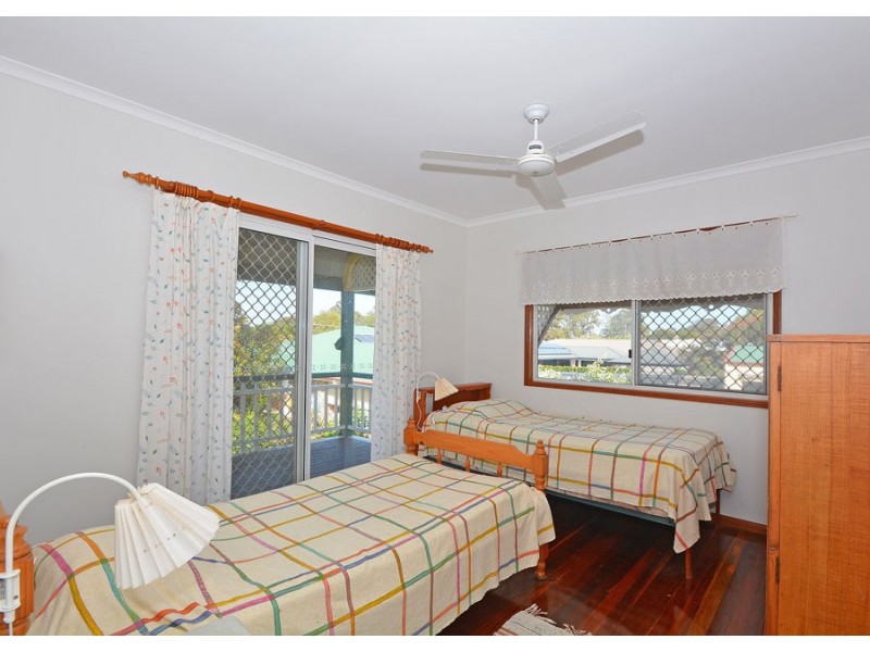 12 Polson Street, Point Vernon QLD 4655