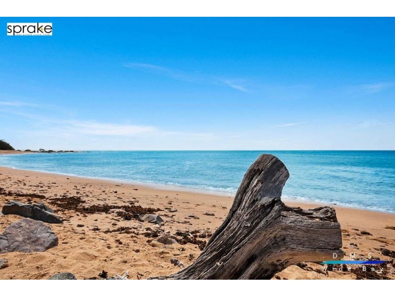 12 Polson Street, Point Vernon QLD 4655