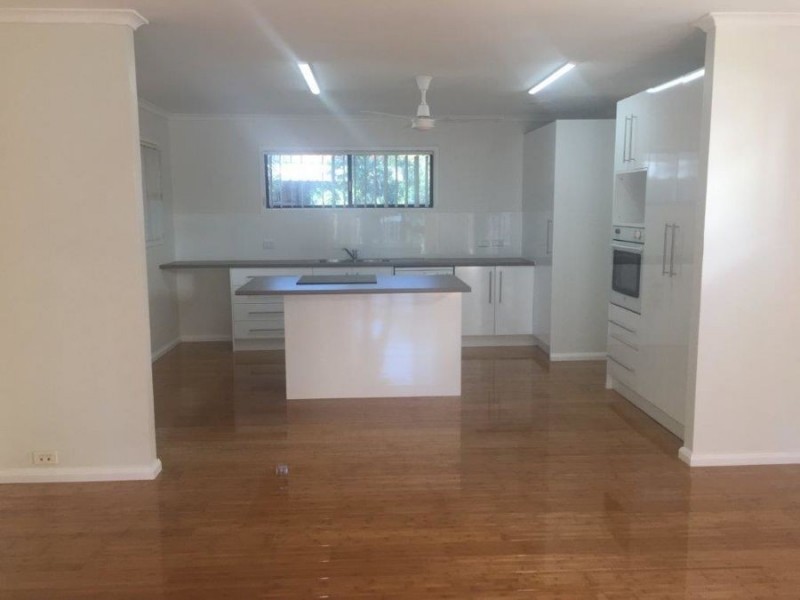 7/480 Esplanade, Torquay QLD 4655