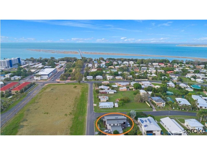 16 Pilot Street, Urangan QLD 4655