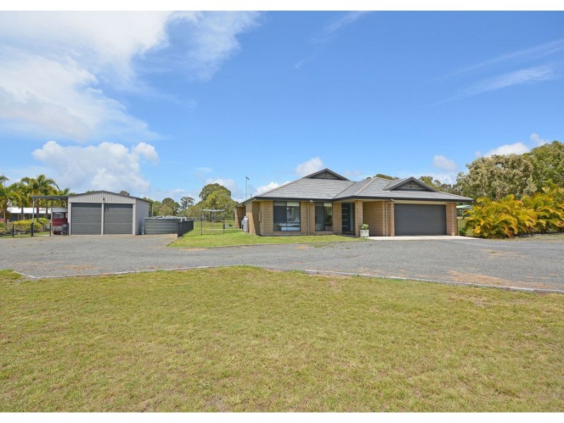 90 Oslove Drive, Booral QLD 4655