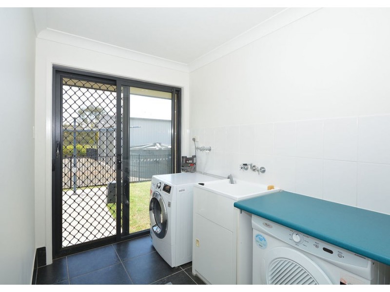 90 Oslove Drive, Booral QLD 4655