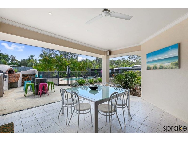 2/34 Hughes Road, Urangan QLD 4655