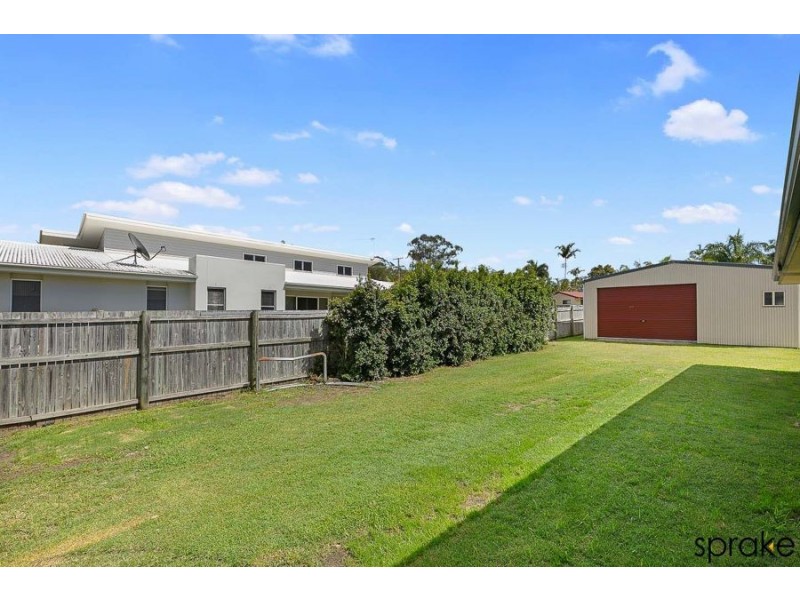 2/34 Hughes Road, Urangan QLD 4655