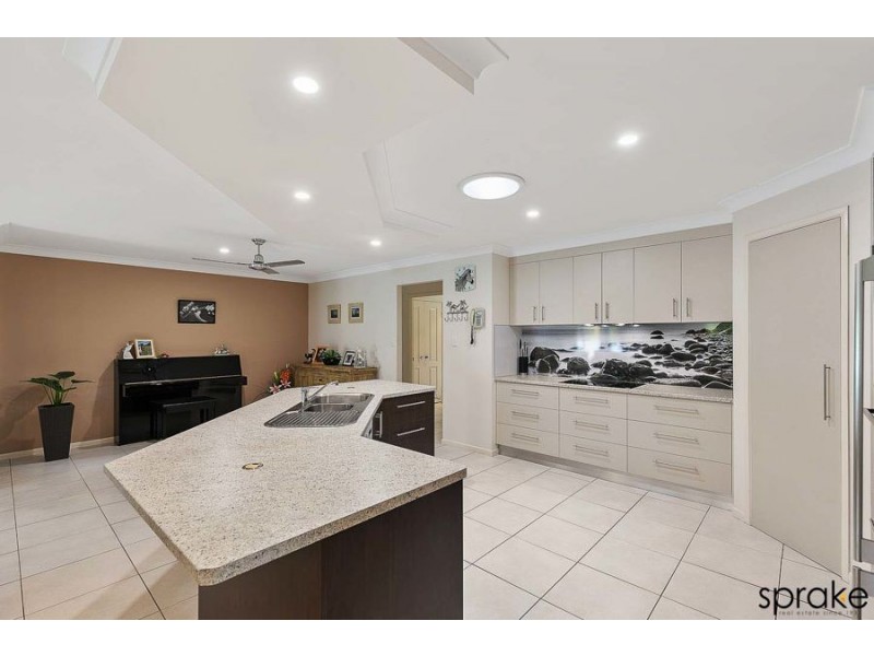 6 Avery Court, Dundowran Beach QLD 4655