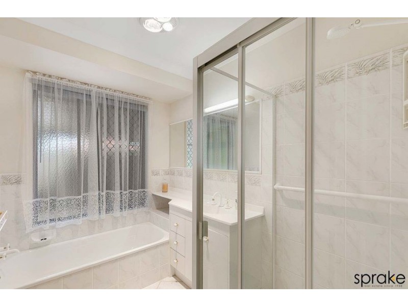 32 Sempfs Road, Dundowran Beach QLD 4655