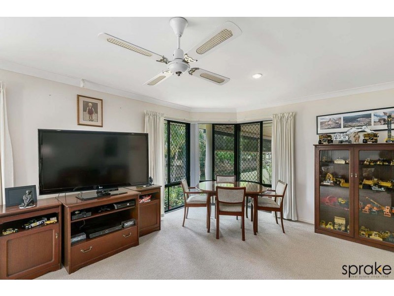 32 Sempfs Road, Dundowran Beach QLD 4655