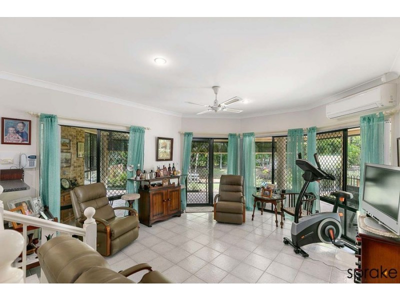 32 Sempfs Road, Dundowran Beach QLD 4655
