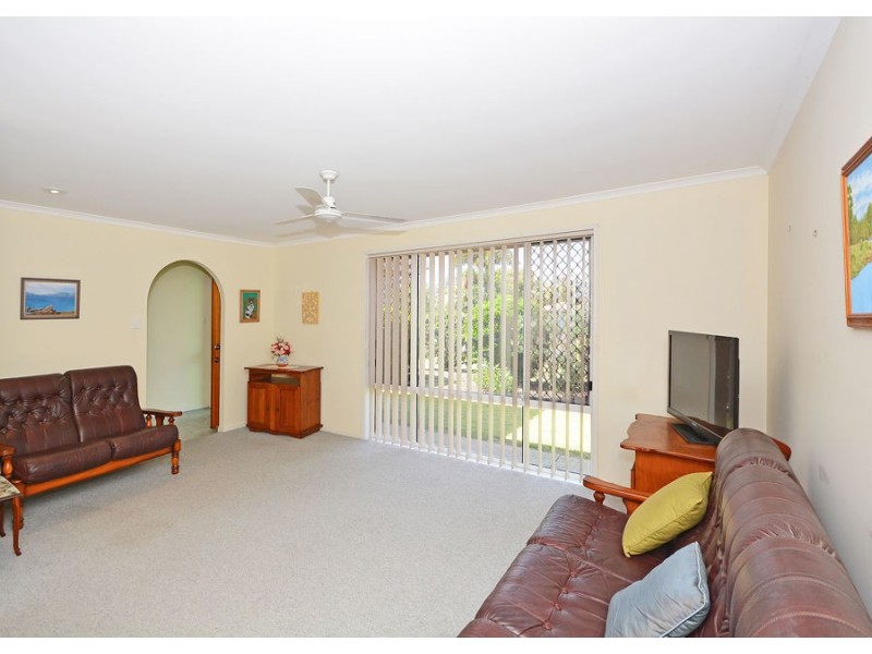 12 Southerden Street, Torquay QLD 4655