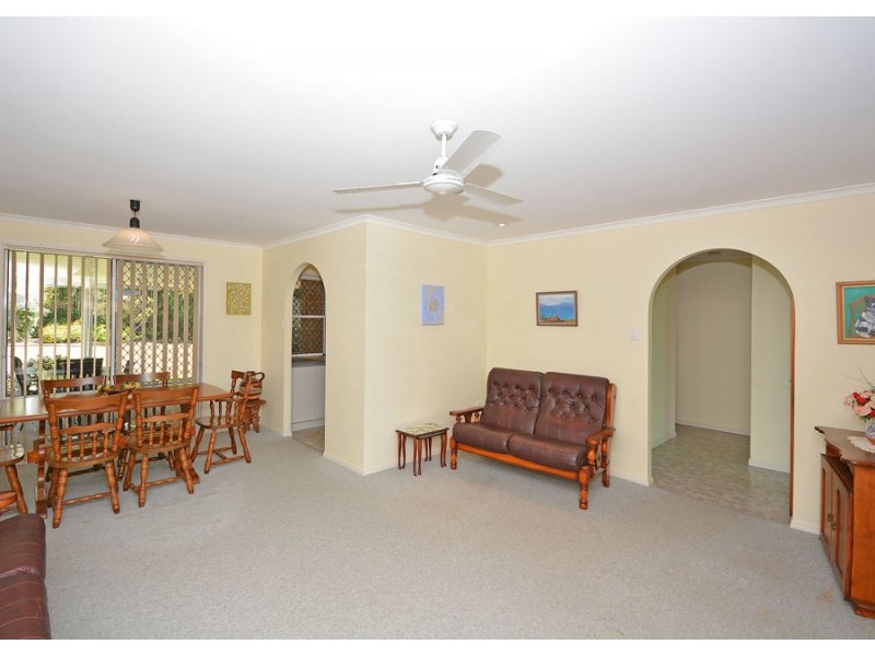 12 Southerden Street, Torquay QLD 4655