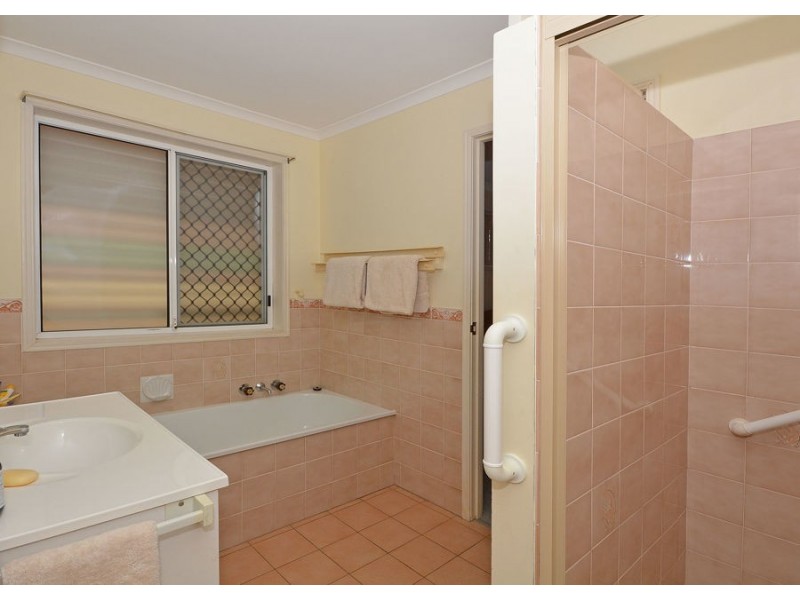 12 Southerden Street, Torquay QLD 4655