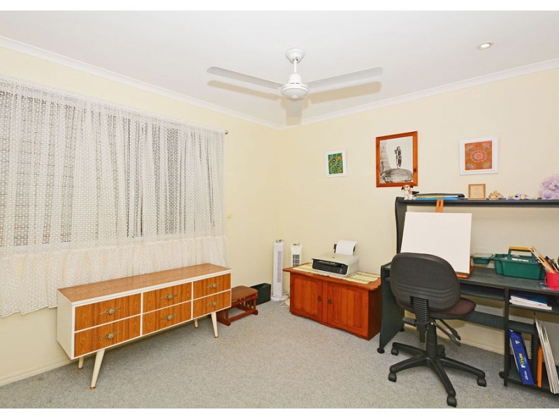 12 Southerden Street, Torquay QLD 4655