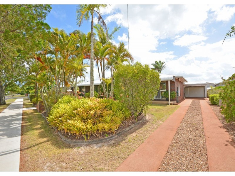 76 Alexander Street, Urangan QLD 4655