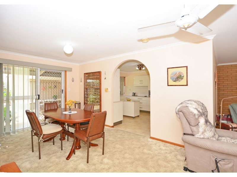 76 Alexander Street, Urangan QLD 4655