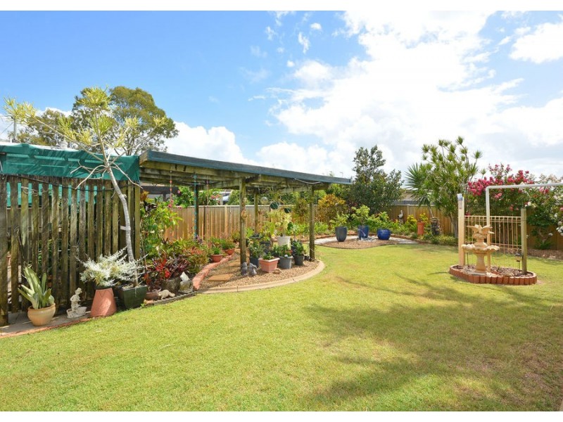 76 Alexander Street, Urangan QLD 4655