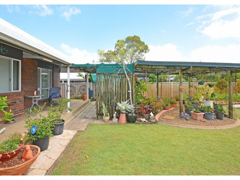 76 Alexander Street, Urangan QLD 4655