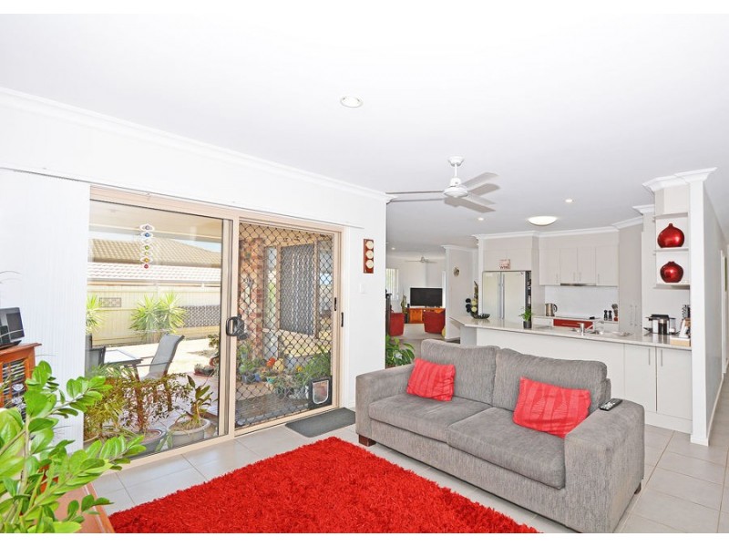 40 Picadilly Circuit, Urraween QLD 4655