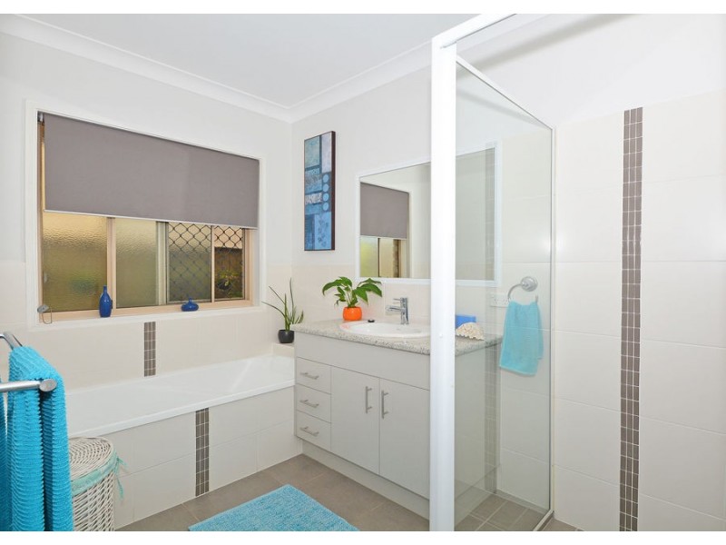 40 Picadilly Circuit, Urraween QLD 4655