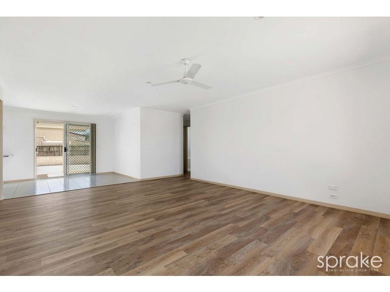 4 Sirius Court, Eli Waters QLD 4655