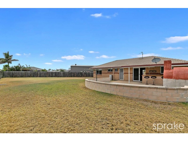 4 Sirius Court, Eli Waters QLD 4655