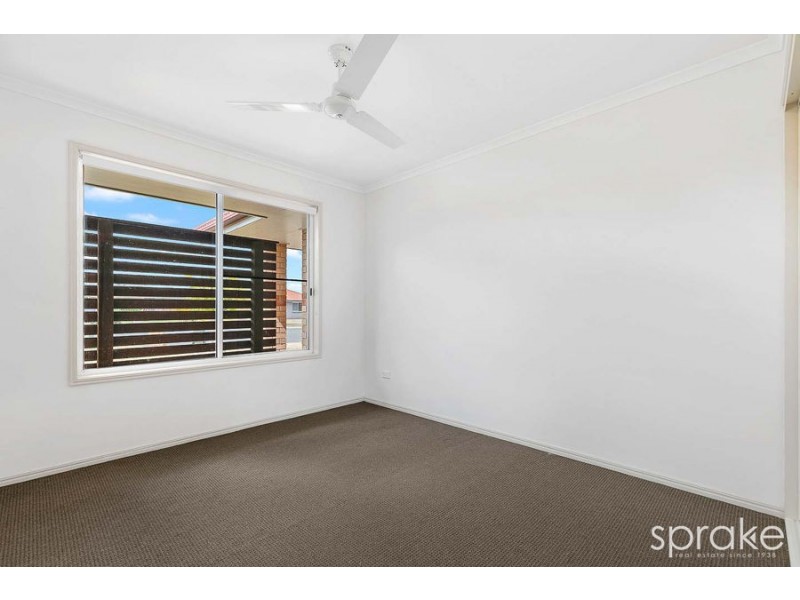 4 Sirius Court, Eli Waters QLD 4655