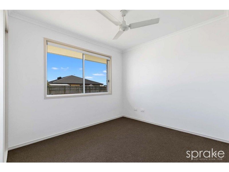 4 Sirius Court, Eli Waters QLD 4655