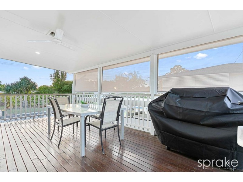 64 Hibiscus Street, Urangan QLD 4655