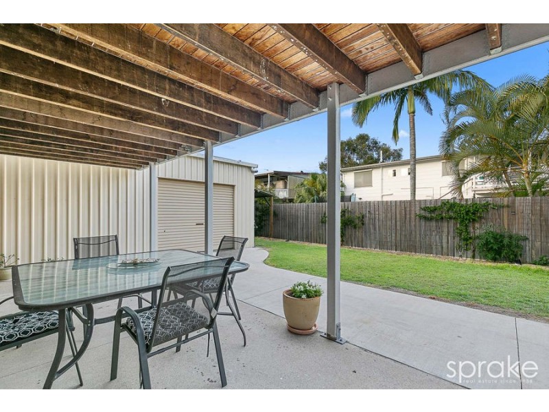 64 Hibiscus Street, Urangan QLD 4655