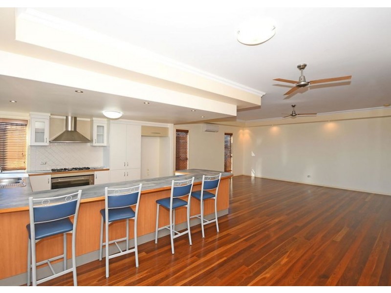 8 Regency Avenue, Urraween QLD 4655