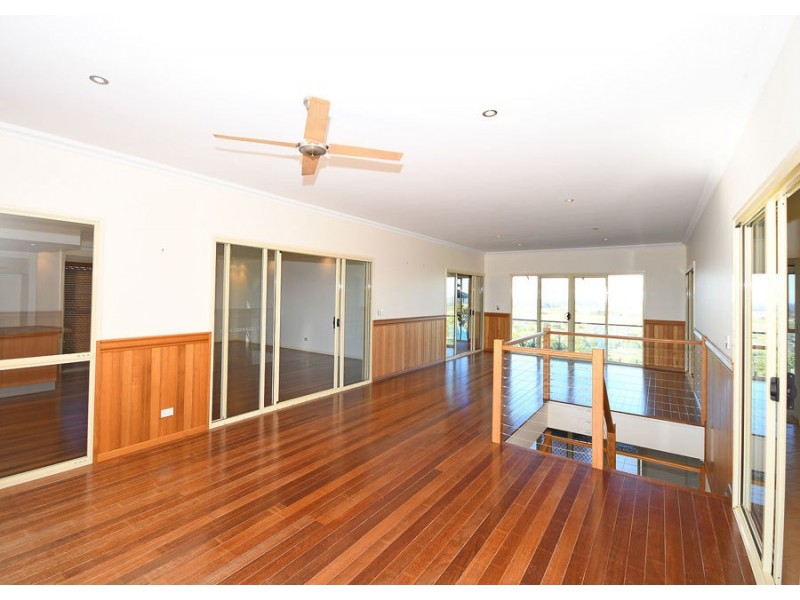 8 Regency Avenue, Urraween QLD 4655