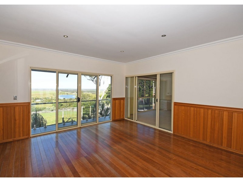 8 Regency Avenue, Urraween QLD 4655