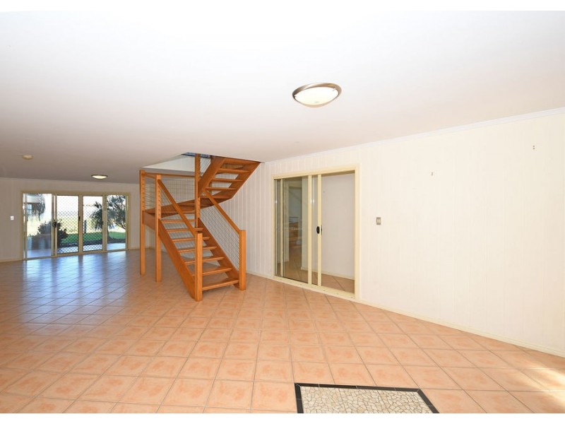 8 Regency Avenue, Urraween QLD 4655