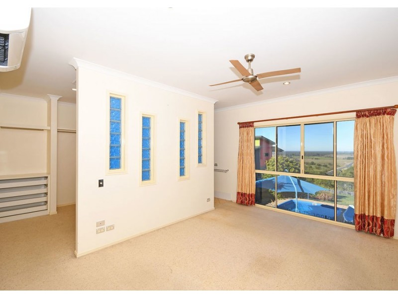 8 Regency Avenue, Urraween QLD 4655