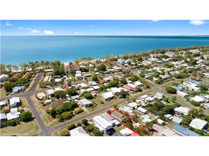 33 Ocean Street, Torquay QLD 4655