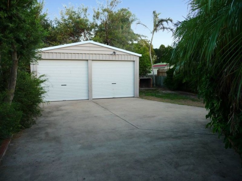 33 Ocean Street, Torquay QLD 4655