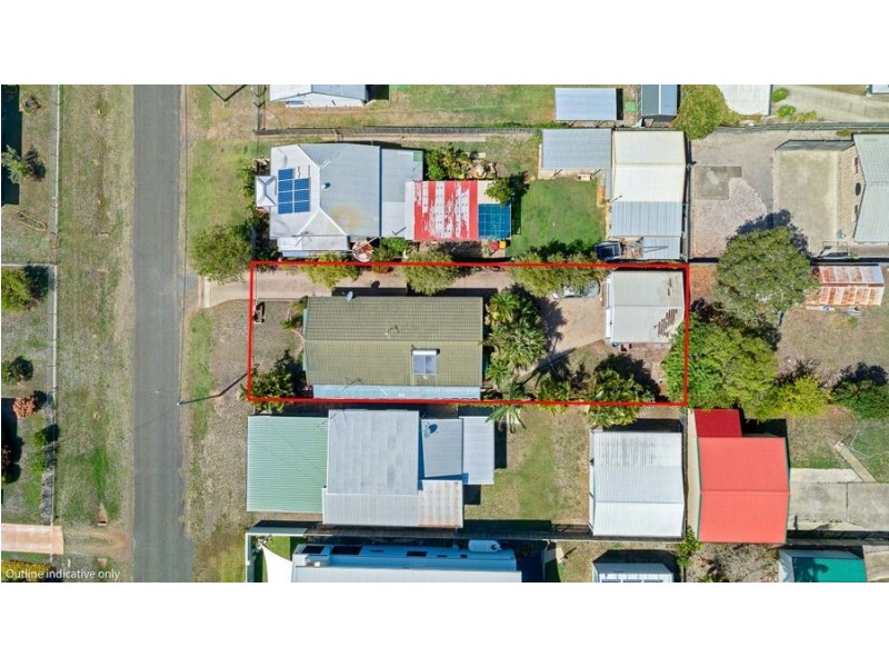 33 Ocean Street, Torquay QLD 4655
