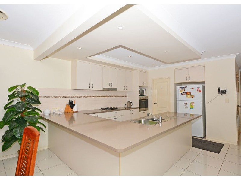 8 Partridge Close, Torquay QLD 4655