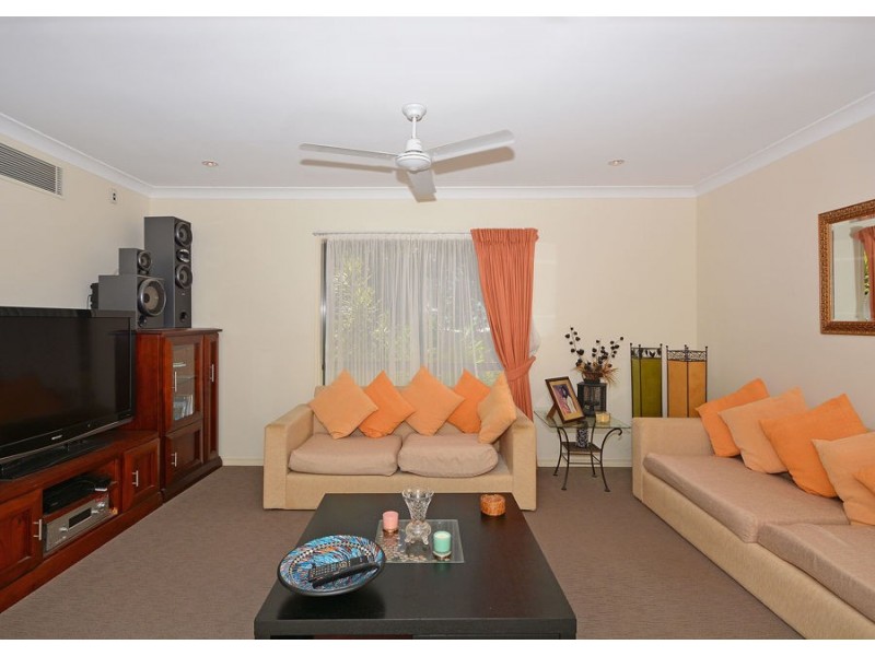 8 Partridge Close, Torquay QLD 4655