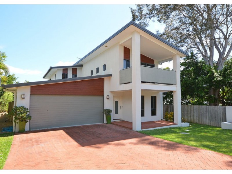 8 Partridge Close, Torquay QLD 4655