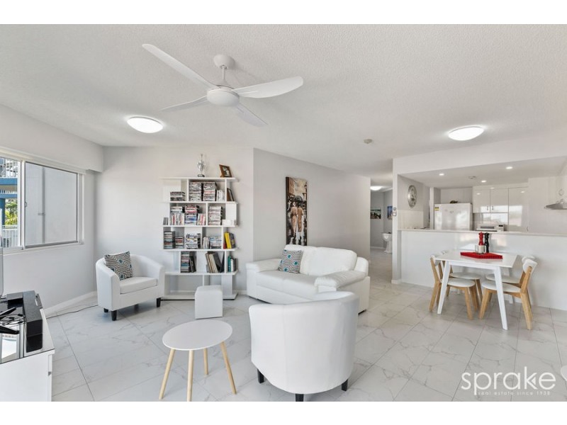 27/397 Esplanade, Torquay QLD 4655