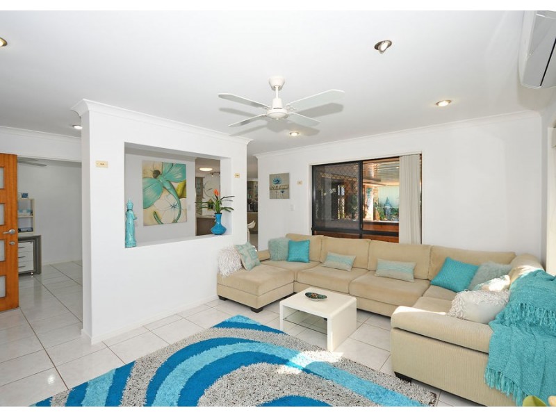 10 Yarrilee Circuit, Dundowran QLD 4655