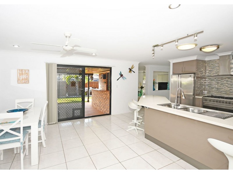 10 Yarrilee Circuit, Dundowran QLD 4655