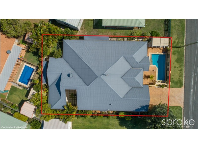 77 Truro Street, Torquay QLD 4655