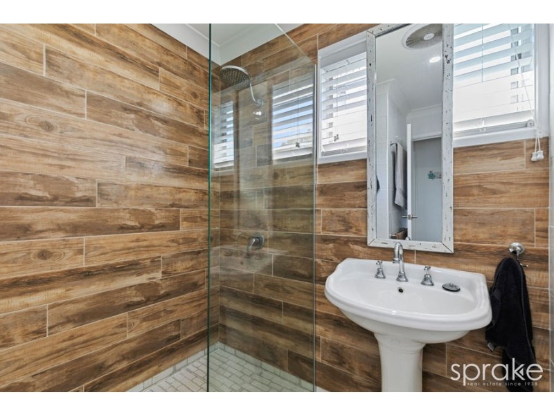 46 Hayworth Street, Point Vernon QLD 4655