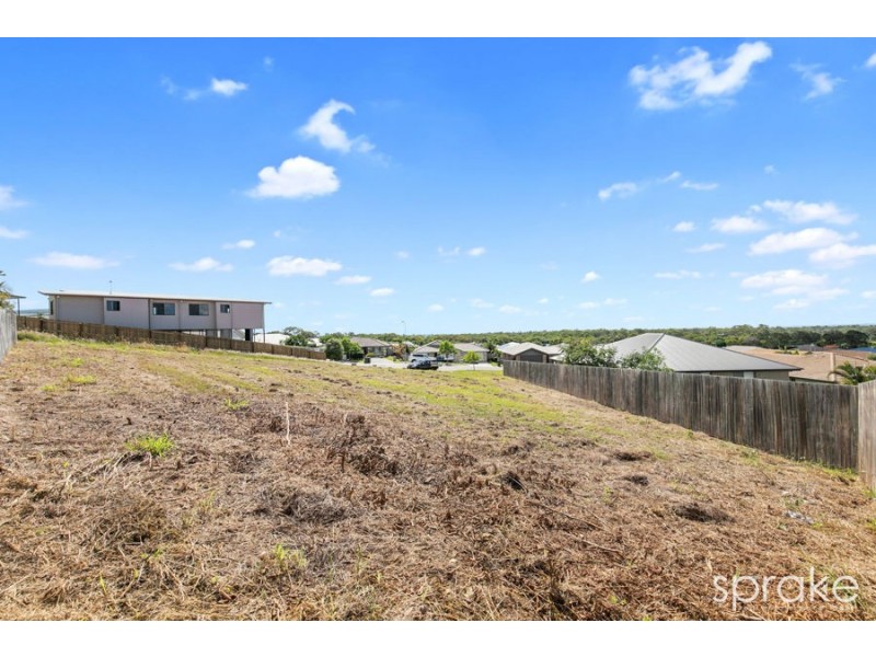 14 Mia Court, Nikenbah QLD 4655