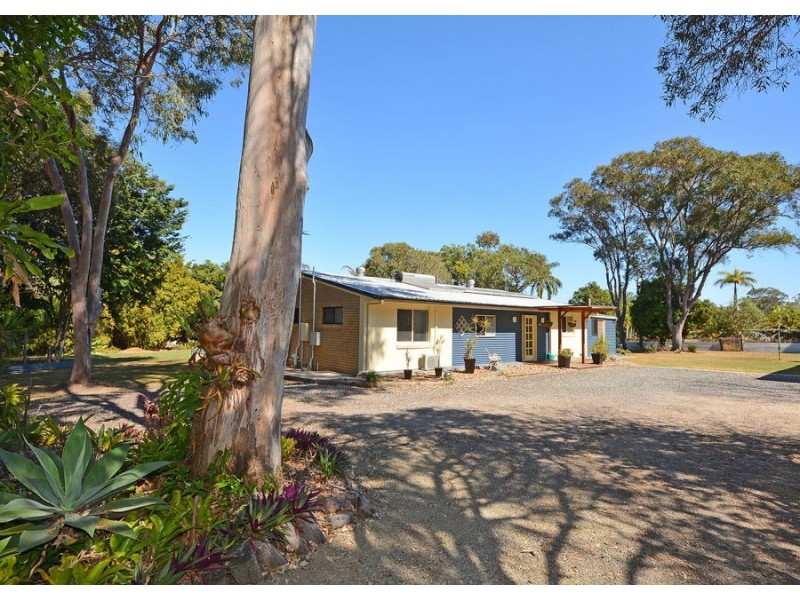 44 Senorita Parade, Urangan QLD 4655